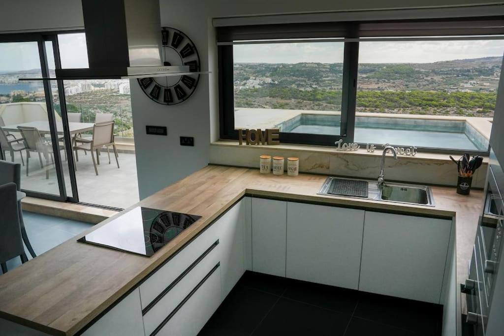 Lux Sea&Country Views With Pool Apartment Mellieħa Екстериор снимка